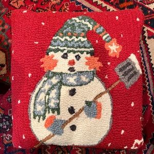 Chandler4Corners Hooked wool winter holiday pillow 18x18"